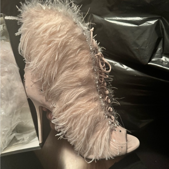 Giuseppe Zanotti Charleston feather heels - Picture 2 of 10
